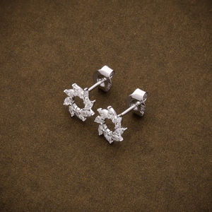 Boucles d'oreilles clous en diamant de laboratoire Marquise Sunburst 0,45 carat (0,45 CTW) couleur E-F VVS2, boucles d'oreilles en diamant en grappe, bijoux élégants pour cadeau - Product Image 4