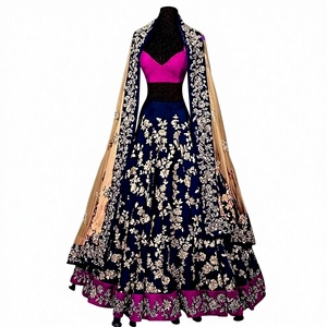 Nuevo y Elegante Vestido Lehenga Choli Indio/Pakistaní ATIYA LIBAS con Cuentas de Cristal y Pedrería para Bodas - Product Image 1