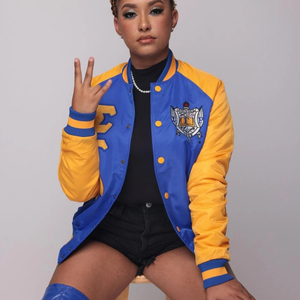 เสื้อแจ็คเก็ตบอมเบอร์ Sigma Gamma Rho สไตล์วาร์ซิตี้ แบบซิป แจ็คเก็ตลำลองสำหรับออกกำลังกาย คอเสื้อและปลายแขนเสื้อแบบริบ ปักลายตามสั่ง OEM - Product Image 3