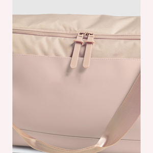 Bolsa de Viaje Ligera al por Mayor para Hombres y Mujeres, Bolsa de Lona Resistente de Nailon para Aventuras al Aire Libre, Senderismo, Gimnasio y Viajes de Fin de Semana - Product Image 6