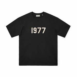 เสื้อยืดพิมพ์ลายตามสั่ง MOQ ต่ำ ผลิตจากผ้าฝ้ายคอมบ์ สำหรับคอลเลคชั่นแฟชั่นสตาร์ทอัพ - Product Image 1