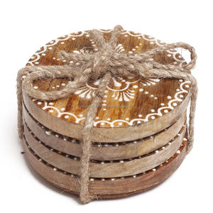 Ensemble de quatre sous-verres en bois de manguier de style classique, tapis et tampons de table en bois naturel - Product Image 3