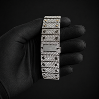 Bracelet de montre en acier inoxydable serti de pierres |   Montre de luxe à mouvement à quartz avec bracelet serti de diamants |   Style Moissanite Personnalisé