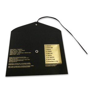 Sobre de cartón negro de lujo con estampado en lámina dorada personalizado para CD, con cierre de lazo de cinta. - Product Image 4