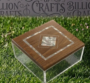 Caja de Joyería Rectangular de Acrílico Personalizada con Tapa de Madera Natural, Diseño Marroquí, Hecha a Mano, Marca BOC, Incrustaciones Florales Blancas, Regalo para Tienda de Dulces - Product Image 3