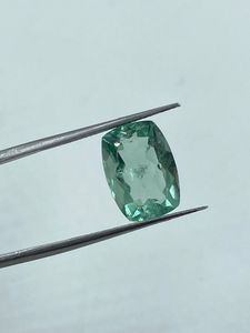 Natural Rectangular Cut Top Quality Fluorite Green <b>Colour</b> 8.57Cts For Jewelry Making - Product Image 6