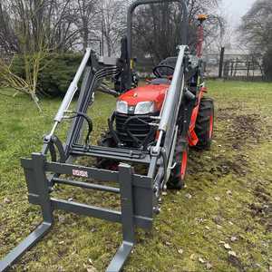 Tracteur agricole Kubota B1241 à vendre, Kubota B2501 4x4 mini d'occasion - Product Image 4