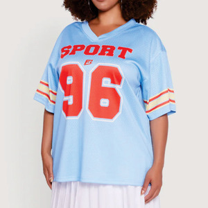 Camiseta de Fútbol Americano Unisex Ligera de Alta Calidad, Cuello en V, Manga con Rayas en Contraste, Sublimación Personalizada, 100% Poliéster - Product Image 1