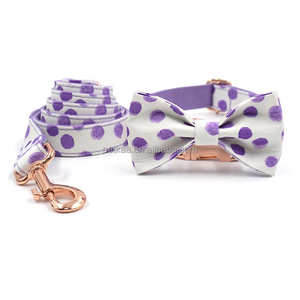 Accesorios de lujo para mascotas China elegante Lila púrpura lunares collar de perro Correa y pajarita conjunto con hebilla metálica de oro rosa - Product Image 1