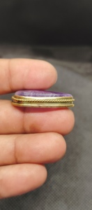Colgante de latón ranurado con cristal de amatista 100% natural al por mayor, lote de macramé de alta calidad con ranura de apatita para accesorios de moda - Product Image 3