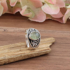 Bague en argent sterling 925 avec prehnite naturelle, minimaliste, classique, avec éclat bleu, pour femme, bijoux faits à la main - Product Image 2