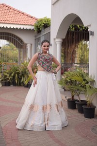 Traditional Embroidered Cotton Choli With Tassel Trim For Women India Pakistan Wedding Wear Regular Fit Crop <b>Top</b> - Product Image 3