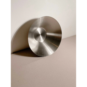 Bol à salade classique en acier inoxydable doré et argenté, plat de service luxueux en métal pour salade et chocolat, non toxique, compatible lave-vaisselle - Product Image 1