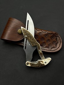 Cuchillo de caza con hoja de acero de Damasco y mango de asta de ciervo, cuchillo de supervivencia para exteriores - Product Image 1