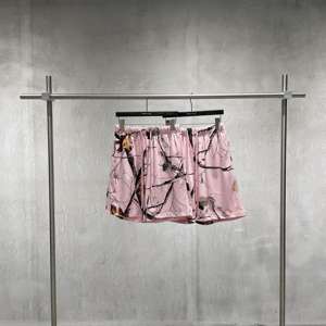 กางเกงขาสั้นลายพรางต้นไม้สีชมพู โพลีเอสเตอร์ ซับลิเมชั่น สำหรับฤดูร้อน สวมใส่สบายๆ ในชีวิตประจำวัน วิ่ง ออกกำลังกาย หรือใส่เป็นชุดว่ายน้ำ คุณภาพพรีเมียม สำหรับผู้ชายและผู้หญิง - Product Image 6