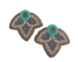 Pendientes y joyería para las orejas hechos a mano con un diseño bordado magnífico en verde y blanco, de la mejor calidad, para niñas, de la India. - Product Image 3