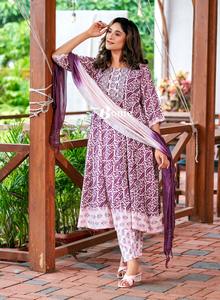 2024 último conjunto de pantalón Kurta bordado de rayón Dupatta para mujer para ocasiones casuales y especiales ropa india y paquistaní - Product Image 5