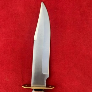Cuchillo Bowie de Caza Personalizado OEM de Acero Inoxidable con Mango de Cuero, Funda de Cuero, Hoja con Punta de Clip, Supervivencia al Aire Libre, Garantía de 3 Años - Product Image 4