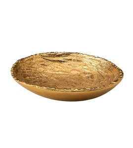Plateau de service carré moderne en métal martelé argenté avec poignées en laiton doré en forme de feuille florale pour décoration de table basse - Vente en gros - Product Image 6