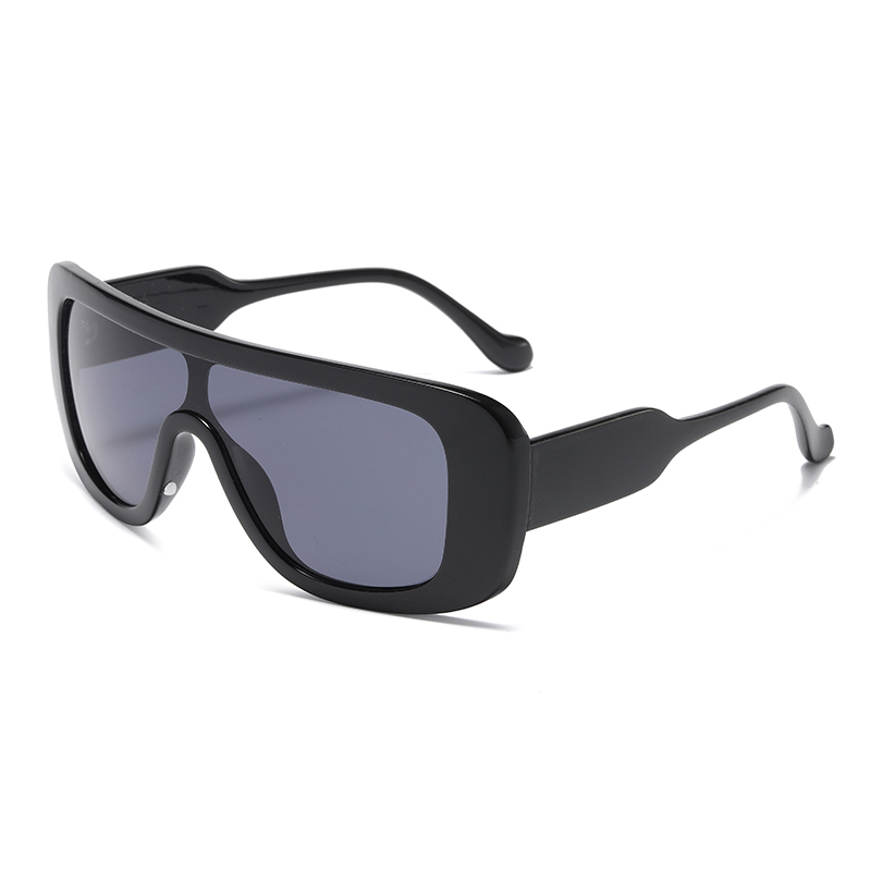 C1: Black/ Smoke