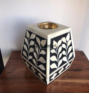 Elegante Candelabro Hecho a Mano con Incrustaciones de Hueso, Calidad Premium, Tamaños/Formas Personalizables, Decoración de Lujo para el Hogar por Tradebyd - Product Image 4