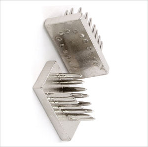 Martillo de tatuaje estándar con cuerpo de acero inoxidable y mango de color madera, 1 fila de 4 dígitos |   Herramientas de Identificación de Animales - Product Image 6