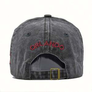 Gorra de béisbol vintage deportiva unisex personalizada con parche tejido en relieve, tela de malla común, efecto desgastado y visera curva - Product Image 6