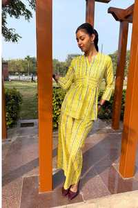 Premium Women's <b>Spring</b> Floral Printed Cotton Lining Loose Fit Casual <b>Dress</b> Pintuck Tunic Top with Matching Straight Pants - Product Image 1