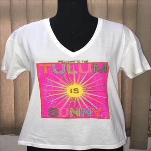 Camiseta de Algodón con Cuello en V para Mujer, Suministro al por Mayor del Fabricante al Mejor Precio - Product Image 1