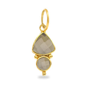 Pendentif Breloque en Quartz Fumé Forme Trillion avec Sertissage Bezel – Breloques de Bijoux de Créateur en Argent 925 Vente en Gros - Product Image 1