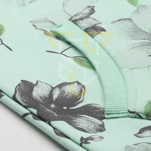 Sudaderas con Capucha para Mujer, Manga Larga, Invierno, con Logotipo Frontal, Colores y Diseños Personalizados, 100% Algodón Felpa, Venta al Por Mayor - Product Image 6