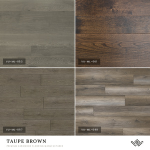 Plancher en chêne massif blanc 18 mm x 150 mm, qualité sélectionnée, finition lisse, huile UV transparente, joint en chevron - Product Image 4