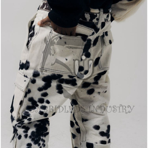 Pantalones Cargo de Cuero Vacuno Negro Blanco - Product Image 4