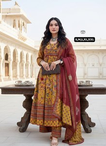 NUEVAS COLECCIONES FESTIVAS EXCLUSIVAS, SALWAR KAMEEZ DE SEDA PREMIUM con DUPATTA, con Estampado en Relieve, para Fiestas Formales, para Mujer - Product Image 2