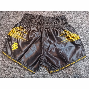 Shorts de kickboxing et de muay thai personnalisés en tissu satiné, confortables, pour hommes, fabrication OEM - Product Image 2