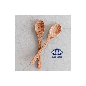 Cuillère en bois de coco écologique élégante de haute qualité |   Ustensiles de cuisine naturels et durables faits à la main - Product Image 1