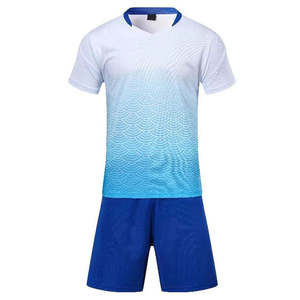 Nouvelle Collection Tendance : Tenues de Football Sublimées 100% Polyester pour Hommes – Prix de Gros pour Adultes – Ensemble Complet - Product Image 2
