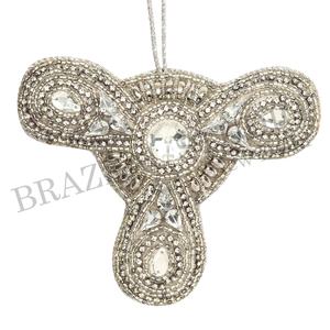 Adornos Navideños de Terciopelo y Satén Hechos a Mano por Brazeal Studio, Ecológicos, con Cuentas Bordadas, Personalizados, de 4 Pulgadas (10 cm), Color Dorado de Fábrica - Product Image 2