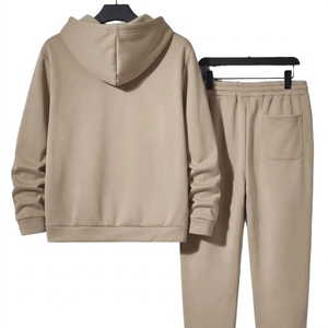 Conjunto Deportivo Informal de Invierno para Hombre con Capucha y Logotipo Personalizado, 2 Piezas, Ropa Deportiva al por Mayor, 100% Algodón, Ecológico y Transpirable - Product Image 2