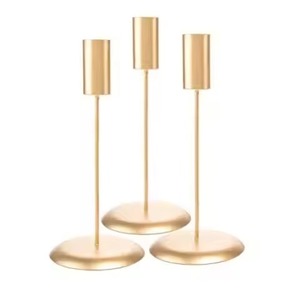 Candelabro Decorativo de Metal Dorado de Primera Calidad, Portavelas Ecológico Hecho a Mano para Mesa, Navidad, Pascua - Product Image 1