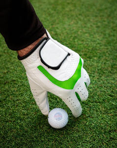 Gants de golf en cuir Cabretta personnalisés OEM, gants de performance haut de gamme avec plusieurs options de couleurs - Product Image 1