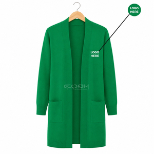 Cardigan long en acrylique vert pour femme, style décontracté, col en V, avec poches, ouverture sur le devant, de la sororité Cosh International. - Product Image 1