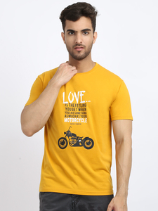 "LOVE/RIDERS" เสื้อยืดคอกลมแขนสั้นสีเหลืองสำหรับผู้ชาย ผ้าฝ้ายผสมโพลีเอสเตอร์ ระบายอากาศได้ดี (HMT-2015) - Product Image 1