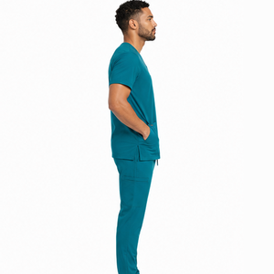 Tenue Médicale Personnalisée pour Hommes : Ensemble Confortable Haut Col V et Pantalon pour Hôpital, Médecins et Infirmiers – Vente en Gros - Product Image 2