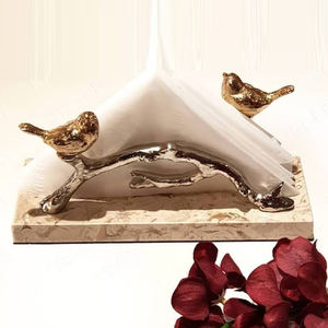 Porte-serviettes en aluminium plaqué argent en forme d'oiseau volant pour table à manger, dîners, banquets, hôtels - Product Image 1