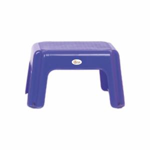 Mini tabouret carré en plastique moulé par injection - Léger et robuste pour une utilisation en cuisine - Product Image 3