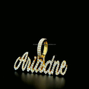 Collar con Placa Personalizada de Moissanita, Colgante con Letras Mayúsculas, Chapado en Oro Personalizado - Product Image 2