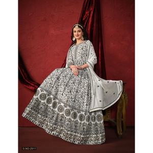 Robe Anarkali longue de créateur Fatema Fashion, dernière collection, en faux georgette avec broderie au fil, pour adultes, style Bollywood indien. - Product Image 1