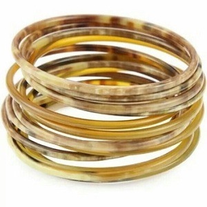 Bracelets manchette uniques en corne de buffle naturelle, larges et polis, pour femmes, bijoux et accessoires de mode - Product Image 1