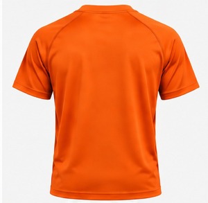 เสื้อยืดแขนสั้นสีส้มสำหรับผู้ชาย ทรงปกติ คอกลม แห้งเร็ว ผ้าเจอร์ซีย์ถัก พิมพ์ลายด้านหน้า ยี่ห้อ Index Apparel - Product Image 3
